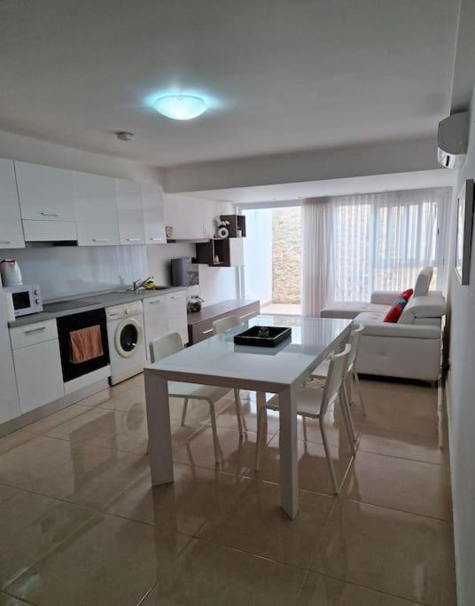 The Caves Cosy Apartment 1 Saint Julian's 외부 사진